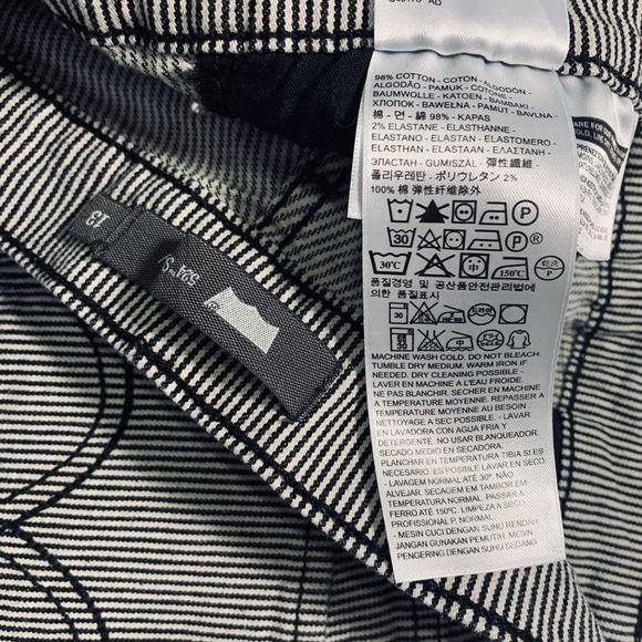 Levi's 524 Skinny Seersucker Cut Off Jean Shorts - Picture 10 of 15